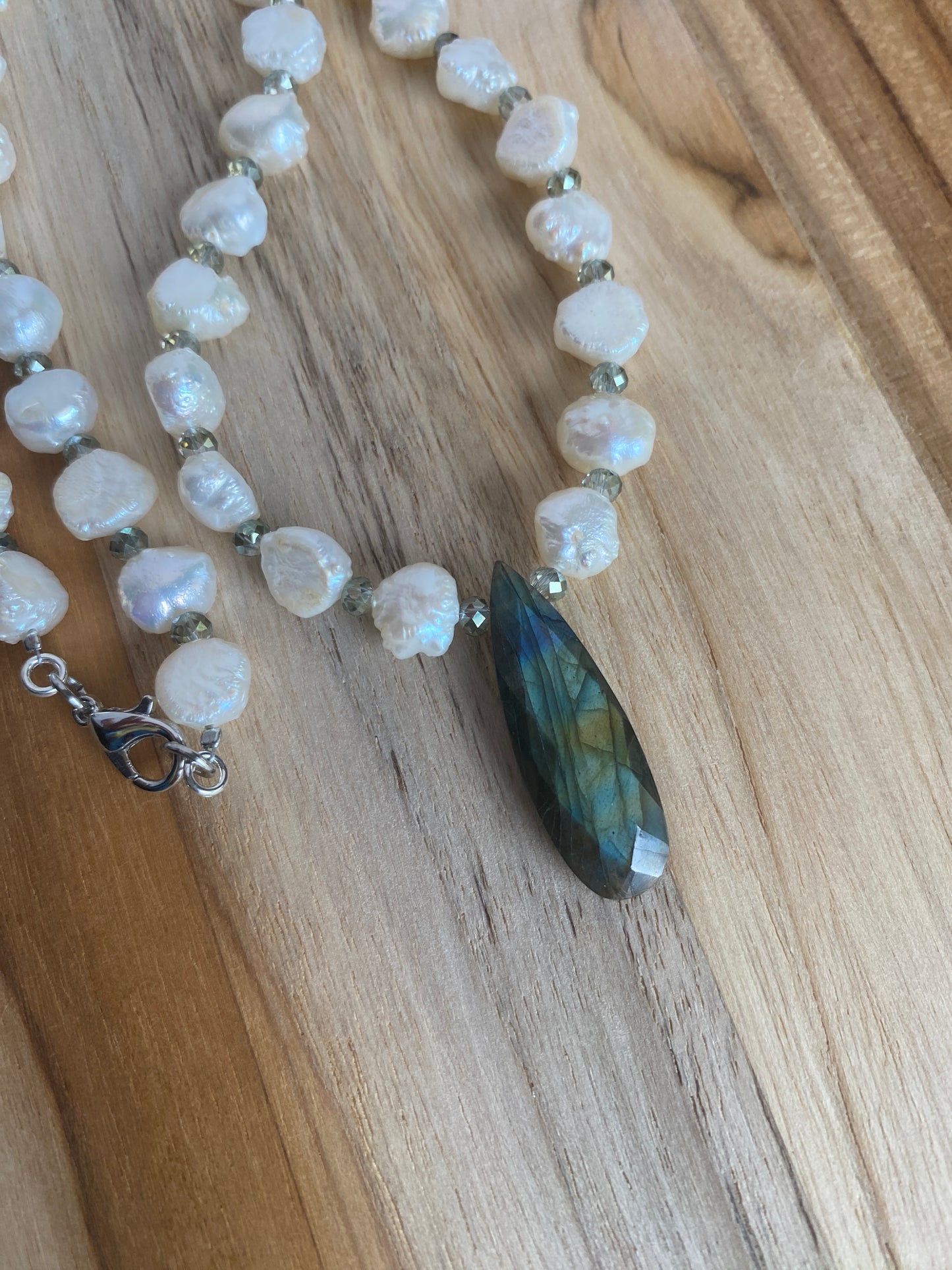 White Freshwater Pearl Beaded Necklace with Labradorite Pendant Bead and Crystals