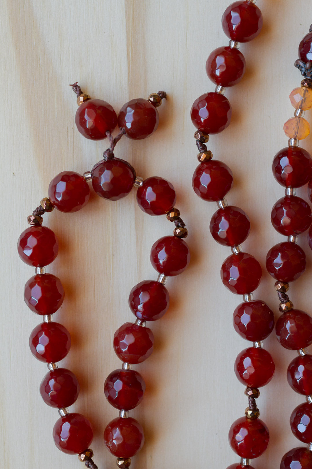 30" Dragon Vein Agate Beaded Pendant Necklace with Red Agate & Peach Crystal Beads