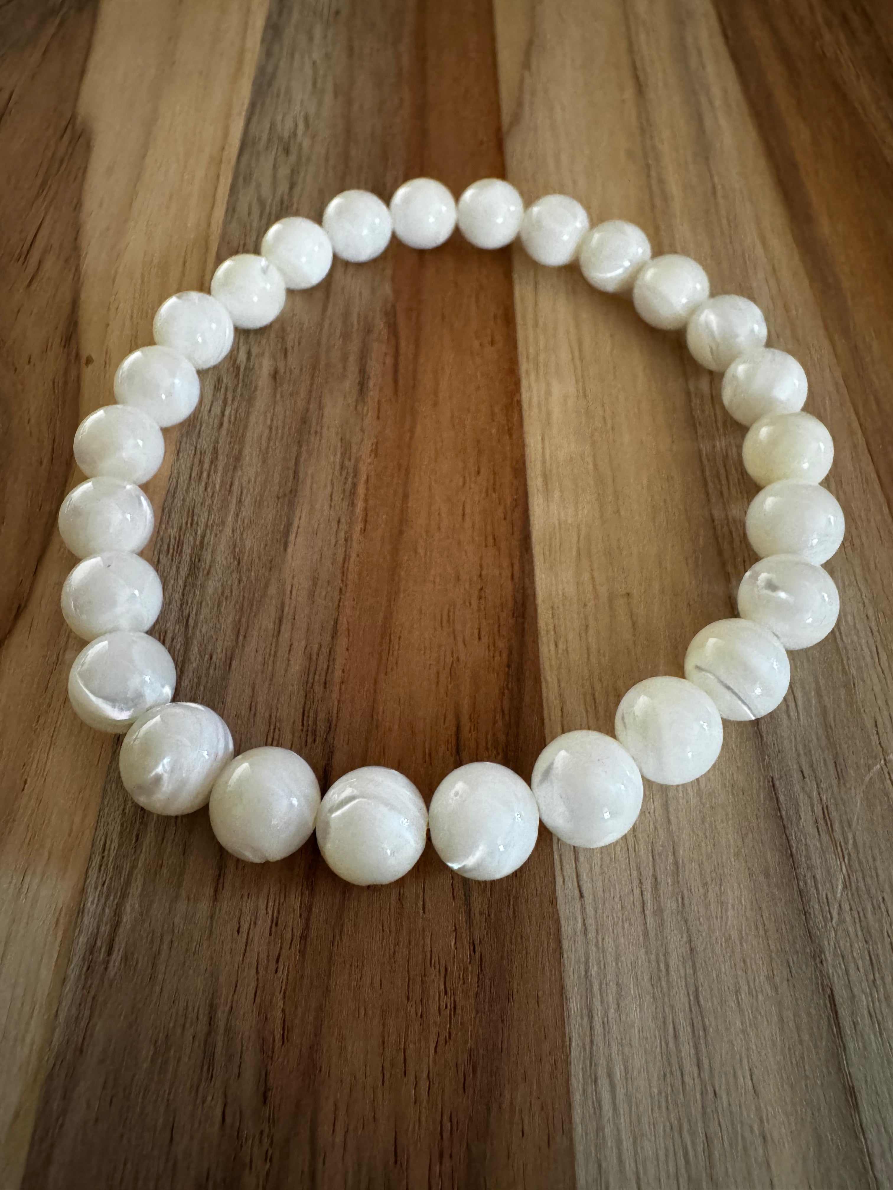 White Mother of Pearl Stretch Bracelet ~ Large 8” size