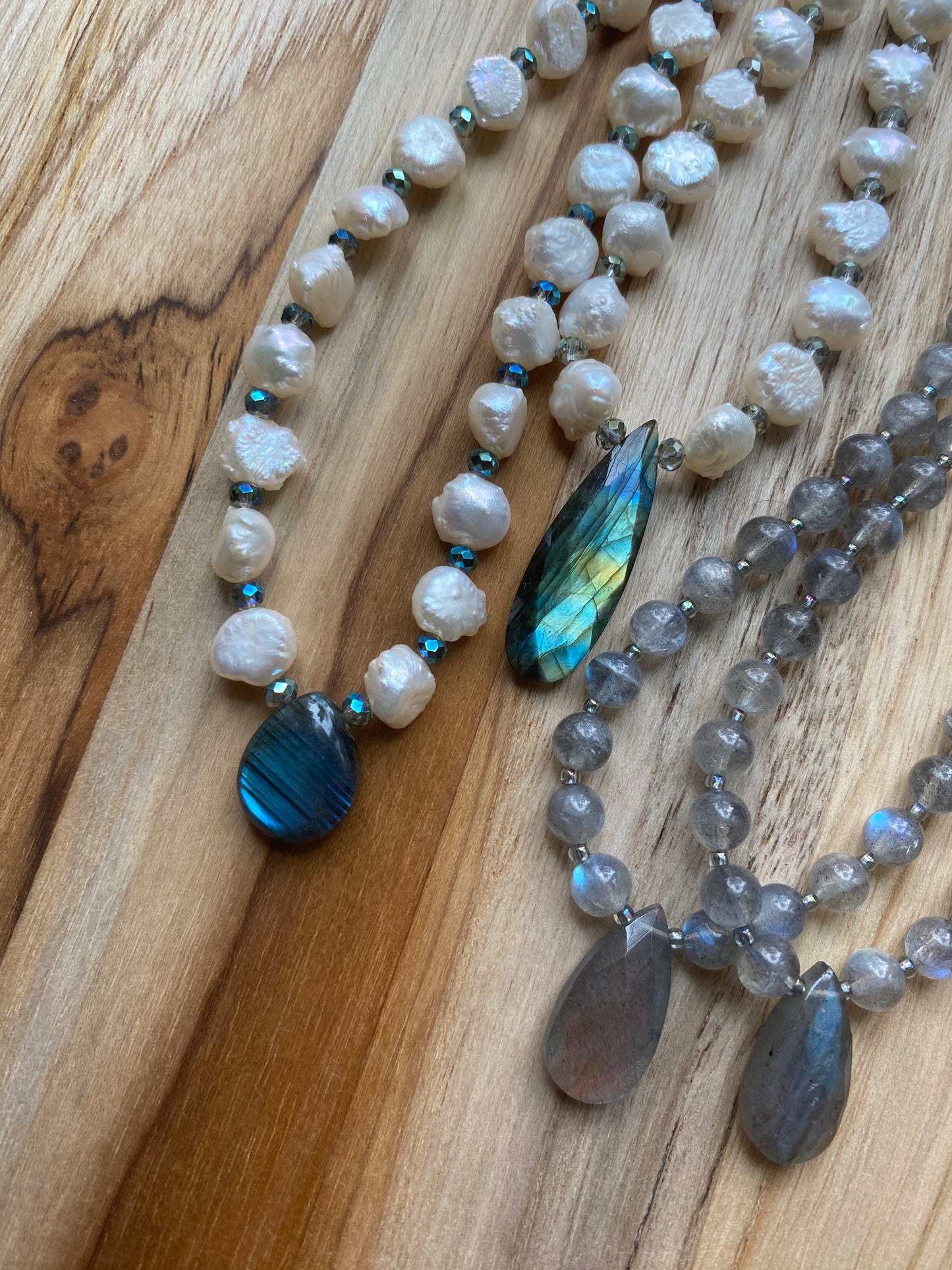 White Freshwater Pearl Beaded Necklace with Labradorite Pendant Bead and Crystals