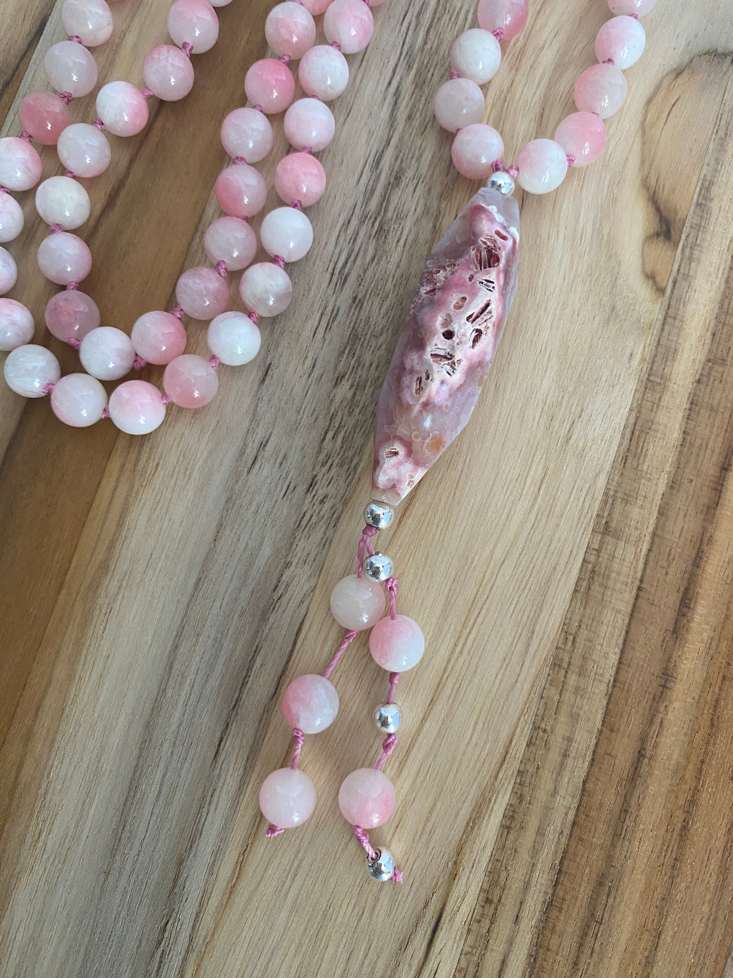 30" Pink Dragon Vein Agate Pendant Necklace with Malaysia Jade