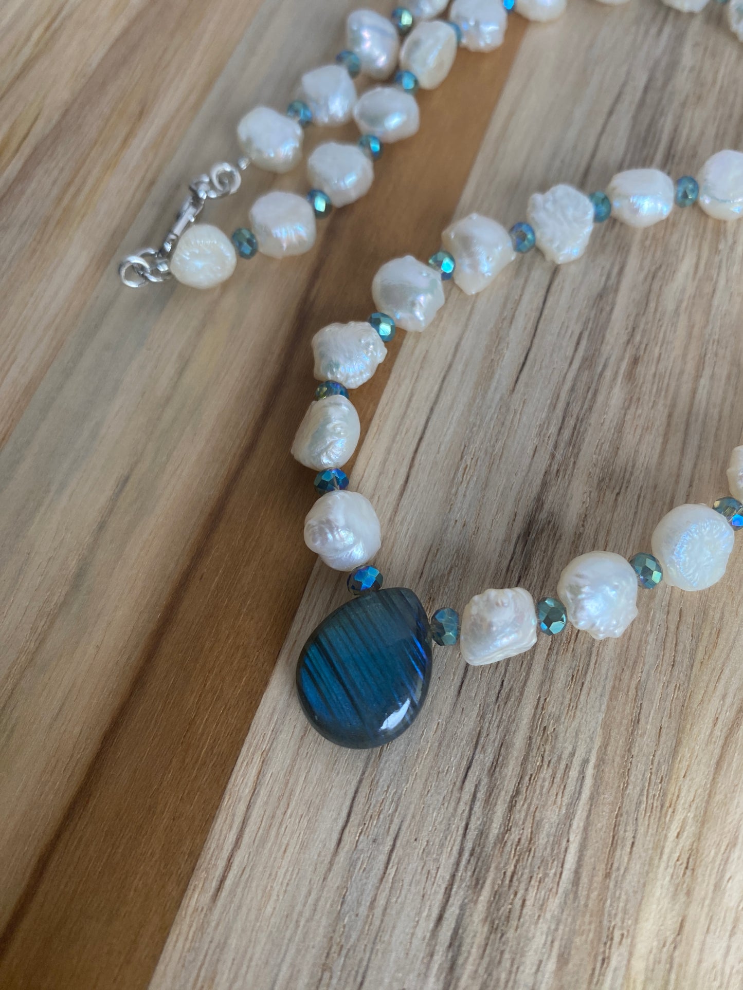 White Freshwater Pearl with Labradorite Pendant Bead and Crystals