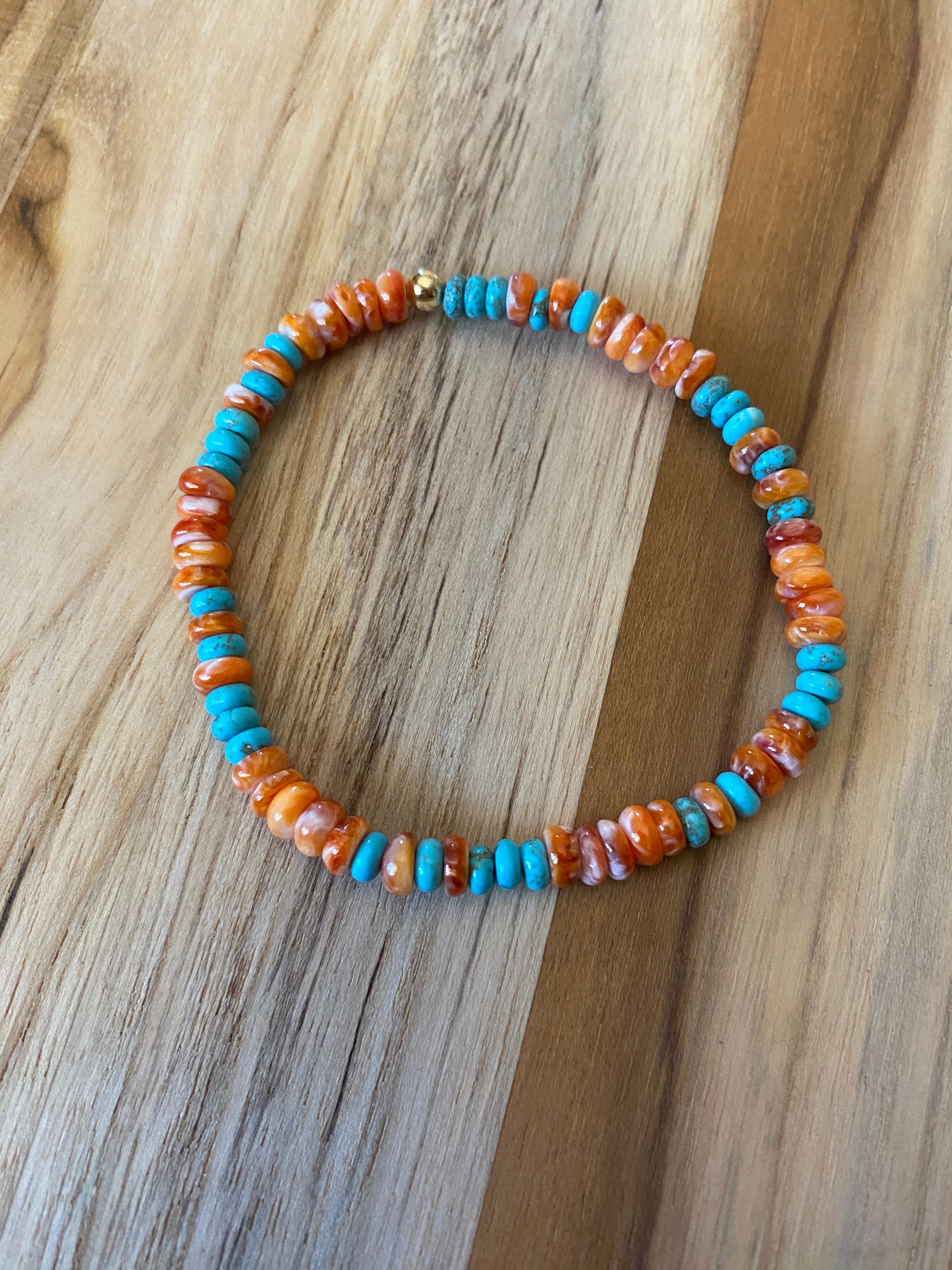 Dainty Blue Nevada Turquoise and Spiny Oyster Stretch Bracelet - My Urban Gems