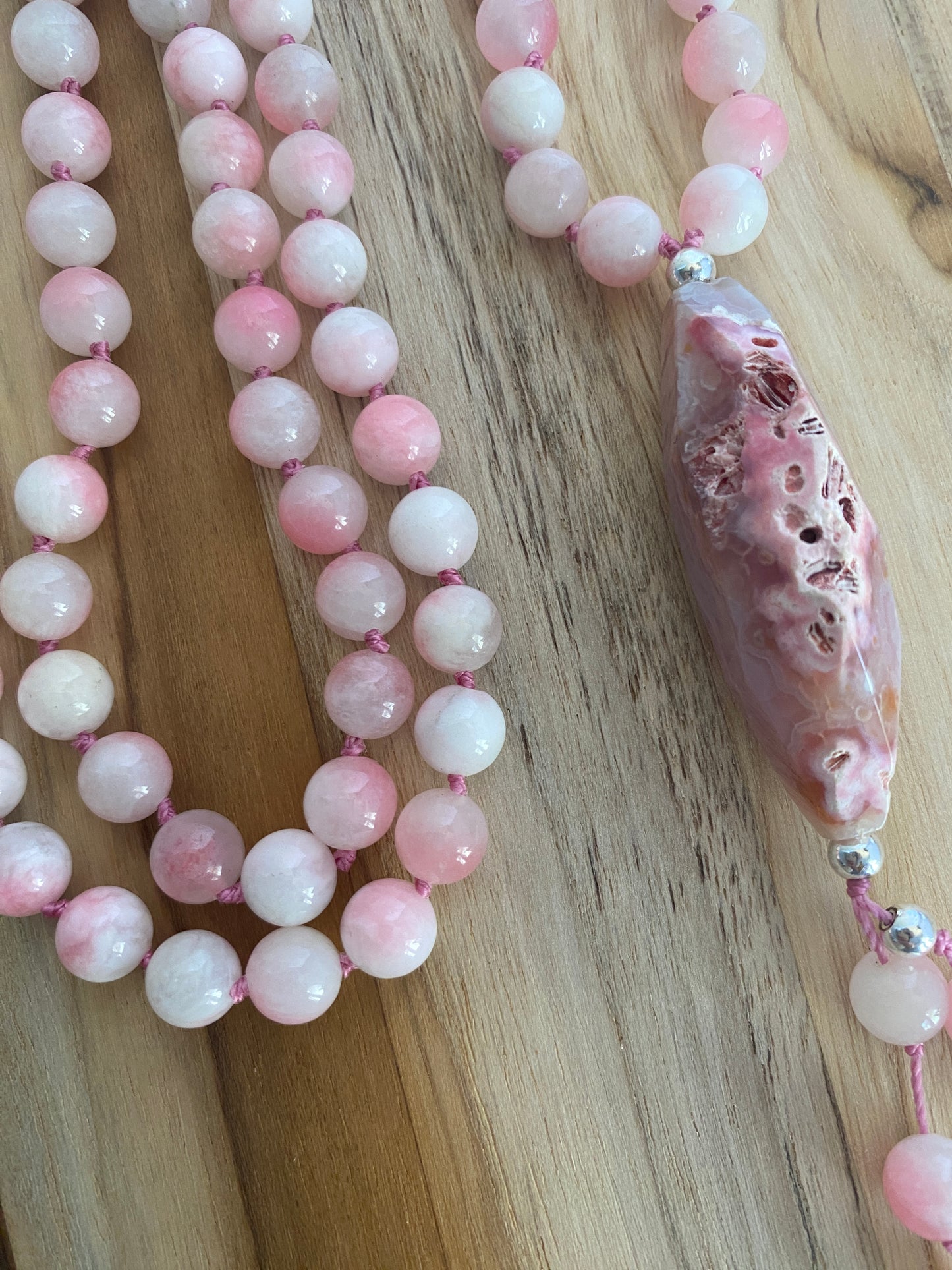 30" Pink Dragon Vein Agate Pendant Necklace with Malaysia Jade