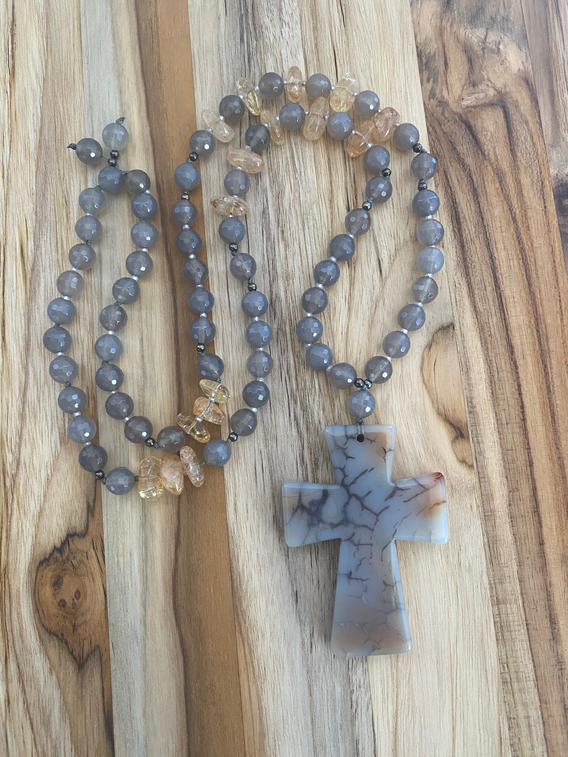 30" Long Grey Dragon Vein Agate Cross Pendant Necklace with Agate & Citrine Beads - My Urban Gems