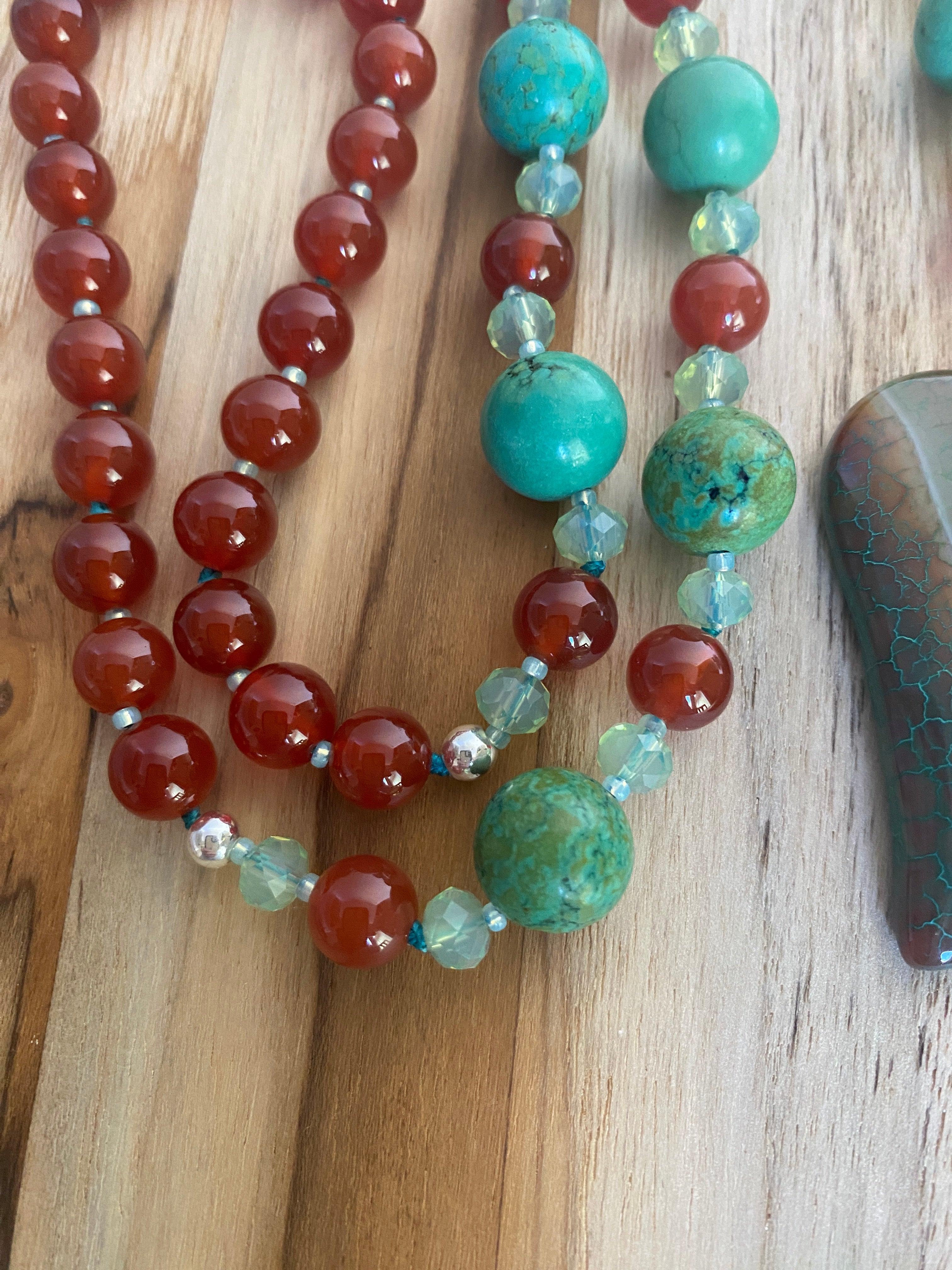 28" Long Brown-Green Dragon Vein Agate Heart Pendant Necklace with Turquoise & Carnelian Beads