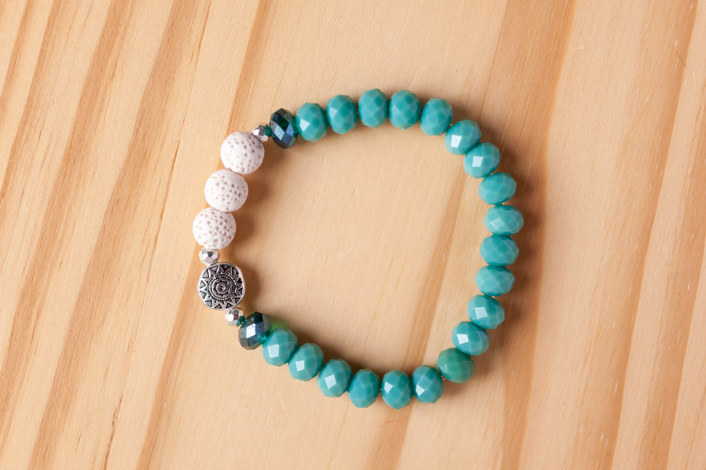 Essential Oil Diffuser Aromatherapy Turquoise Crystal Stretchy Bracelet with Aztec Sun