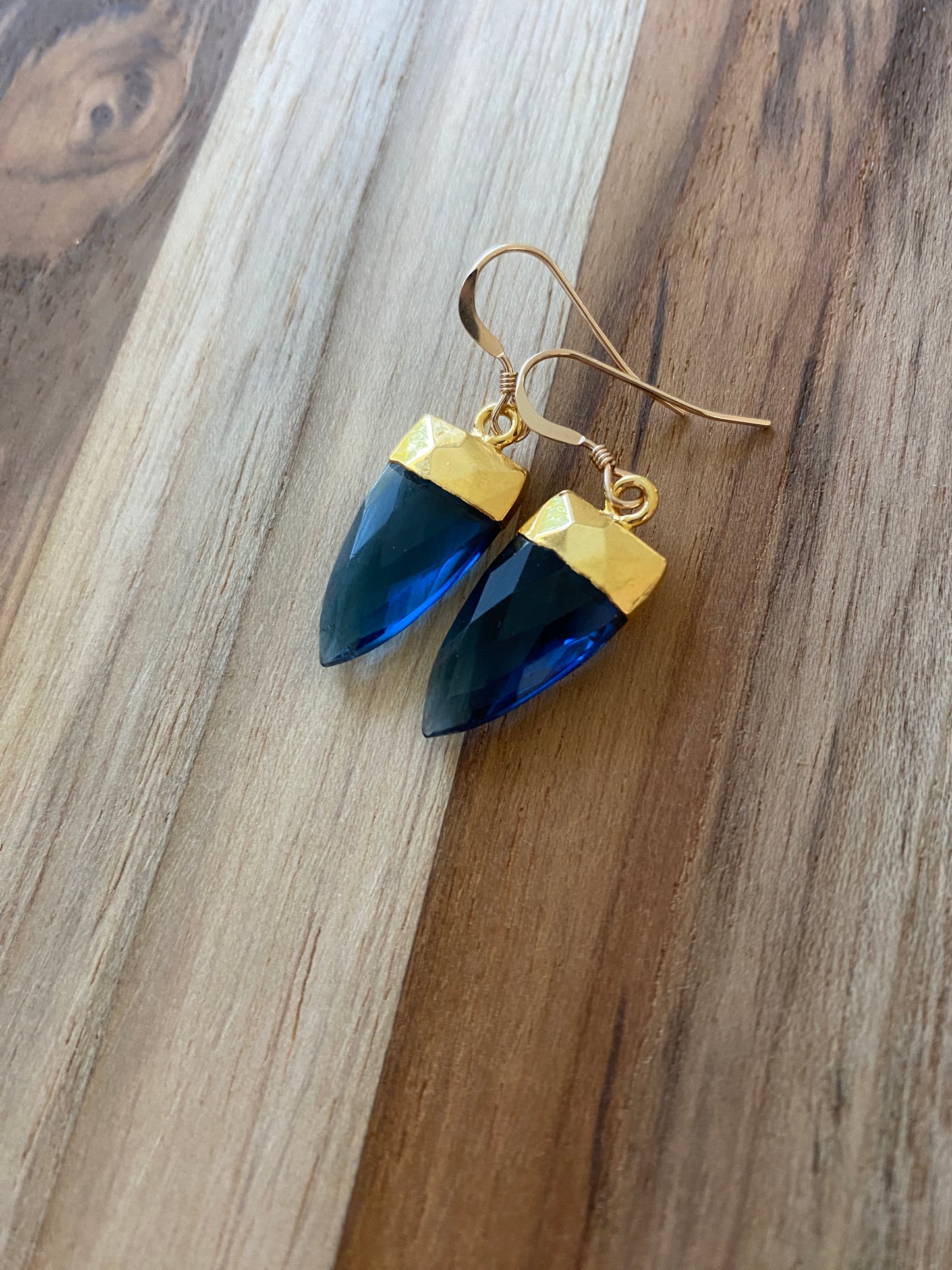 Trillion Iolite Dangle Earring with Gold