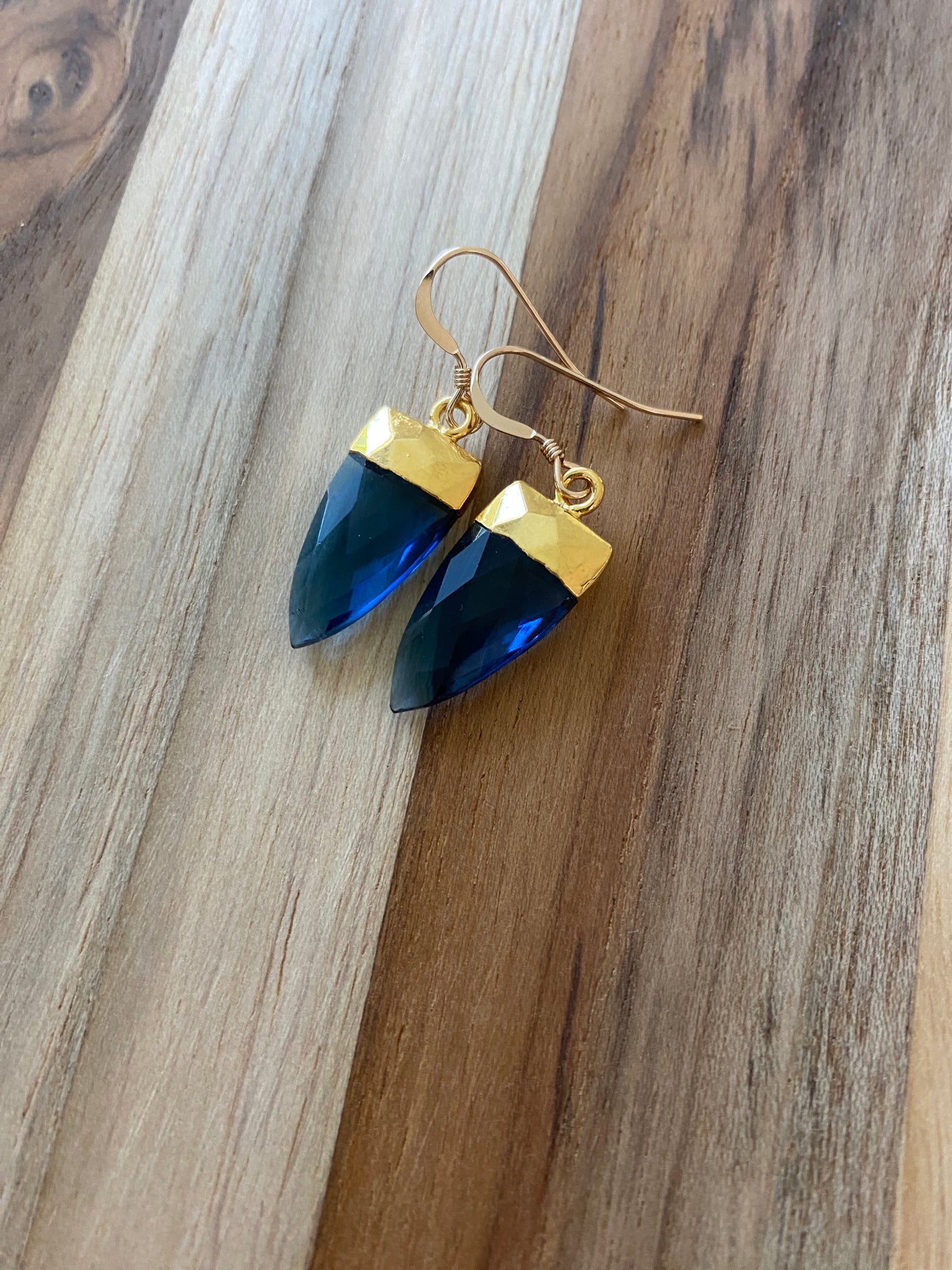 Trillion Iolite Dangle Earring with Gold