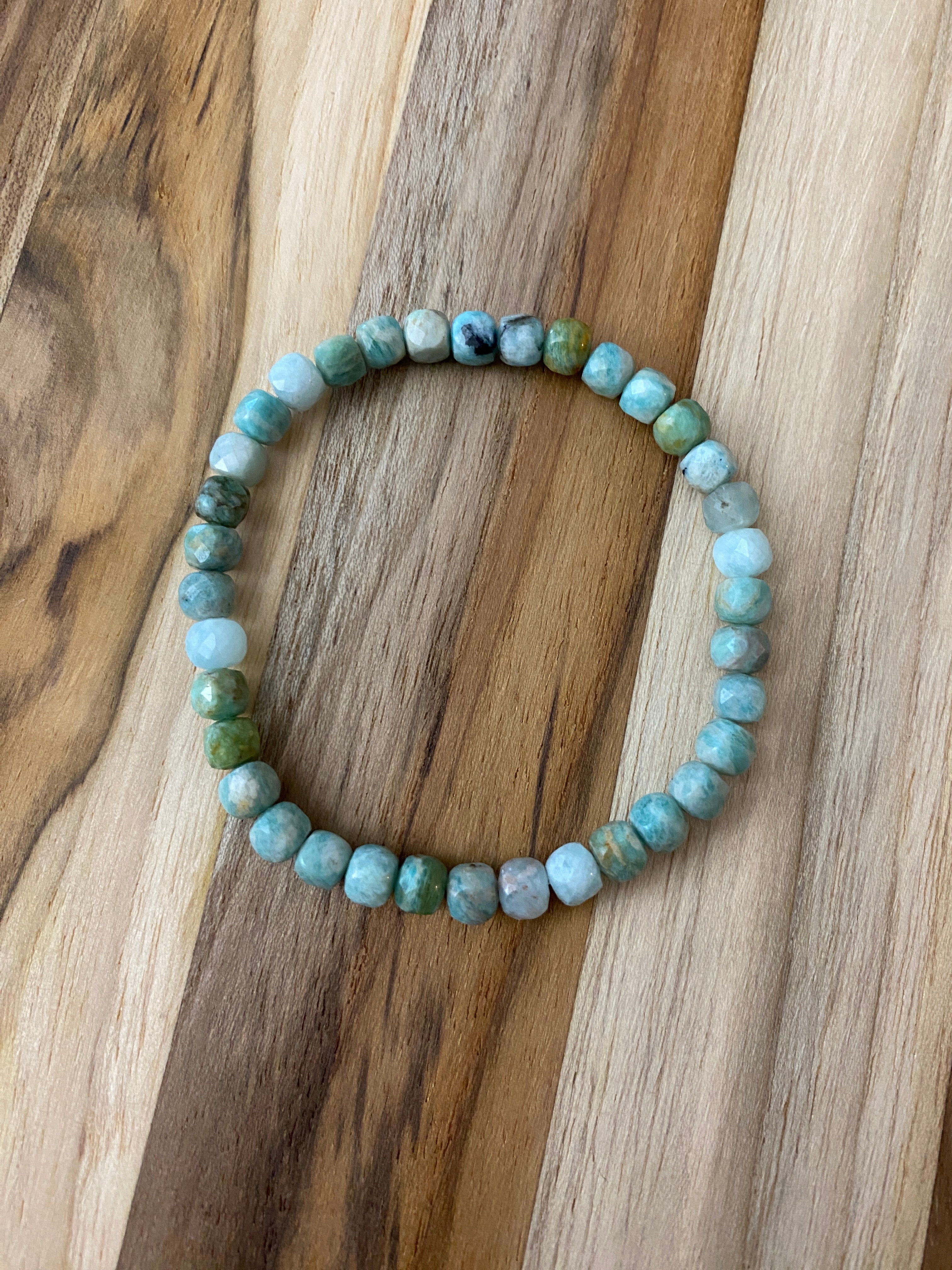 Dainty Amazonite Faceted Cube Beaded Stretch Bracelet - My Urban Gems
